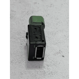 VOLKSWAGEN ATLAS CENTER CONSOLE USB PORT HUB OEM 2018-2021