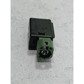 VOLKSWAGEN ATLAS CENTER CONSOLE USB PORT HUB OEM 2018-2021