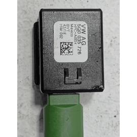 VOLKSWAGEN ATLAS CENTER CONSOLE USB PORT HUB OEM 2018-2021