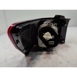 2018 - 2020 VOLKSWAGEN ATLAS REAR PASSNGER SIDE OUTER TAILLIGHT LIGHT LAMP OEM