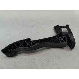 2018-2024 VOLKSWAGEN ATLAS ACCELERATOR GAS THROTTLE TRAVEL SENSOR PEDAL OEM