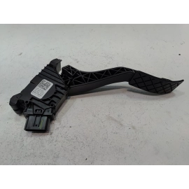 2018-2024 VOLKSWAGEN ATLAS ACCELERATOR GAS THROTTLE TRAVEL SENSOR PEDAL OEM