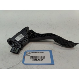 2018-2024 VOLKSWAGEN ATLAS ACCELERATOR GAS THROTTLE TRAVEL SENSOR PEDAL OEM