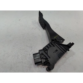 2018-2024 VOLKSWAGEN ATLAS ACCELERATOR GAS THROTTLE TRAVEL SENSOR PEDAL OEM