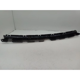 2018-2020 VOLKSWAGEN ATLAS REAR BUMPER CENTER SUPPORT BRACKET OEM
