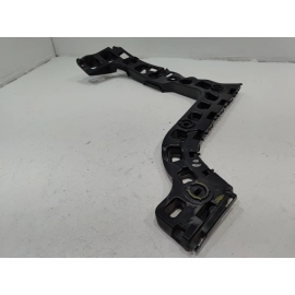 2018-2020 VOLKSWAGEN ATLAS REAR BUMPER RIGHT PASSENGER SIDE BRACKET OEM