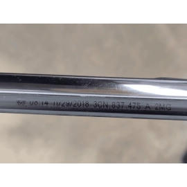 2018-2025 VOLKSWAGEN ATLAS FRONT LEFT DRIVER SIDE DOOR WINDOW BELT MOLDING OEM