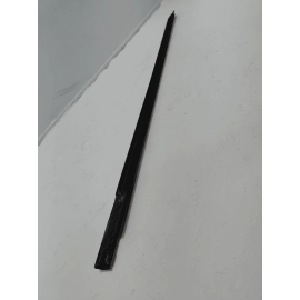 2018-2025 VOLKSWAGEN ATLAS FRONT LEFT DRIVER SIDE DOOR WINDOW BELT MOLDING OEM