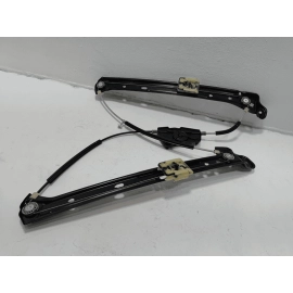 2018 - 2025 VOLKSWAGEN ATLAS FRONT PASSENGER SIDE DOOR WINDOW REGULATOR OEM