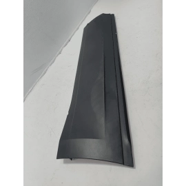 VOLKSWAGEN ATLAS REAR LEFT DRIVER SIDE DOOR LOWER MOLDING 2018 - 2025 OEM VOLKSWAGEN ATLAS REAR LEFT DRIVER SIDE DOOR LOWER MOLDING 2018 - 2025 OEM