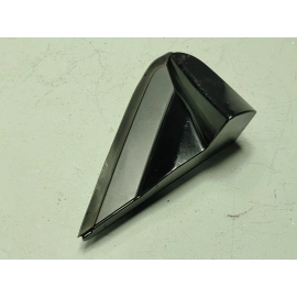 2020 - 2022 HONDA PILOT FRONT RIGHT PASSENGER SIDE FENDER CORNER MOLDING OEM 2020 - 2022 HONDA PILOT FRONT RIGHT PASSENGER SIDE FENDER CORNER MOLDING OEM