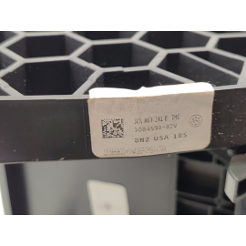 2018-20 Volkswagen Atlas Center Console Storage Box w/Leather Armrest Black OEM