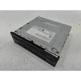 2018-2019 Volkswagen Atlas Audio Controller Receiver CD Player Radio Unit OEM 2018-2019 Volkswagen Atlas Audio Controller Receiver CD Player Radio Unit OEM