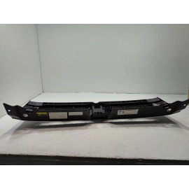 2018-2020 Volkswagen Atlas Front Bumper Apper Grille Assembly OEM
