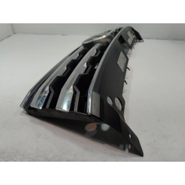 2018-2020 Volkswagen Atlas Front Bumper Apper Grille Assembly OEM