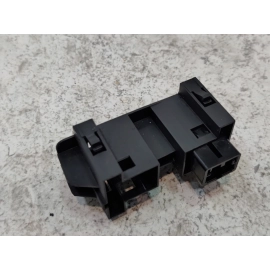 2018-2019 Volkswagen Atlas Center Console Auxiliary Power & Line-in Outlet OEM