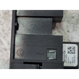 2018-2019 Volkswagen Atlas Center Console Auxiliary Power & Line-in Outlet OEM