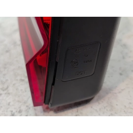 2018-2020 Volkswagen Atlas Rear Passenger Side Taillight Tail Light Inner OEM