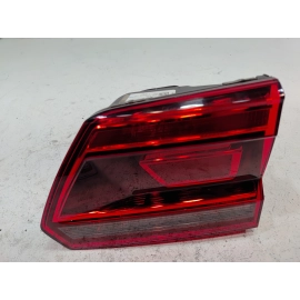 2018-2020 Volkswagen Atlas Rear Passenger Side Taillight Tail Light Inner OEM