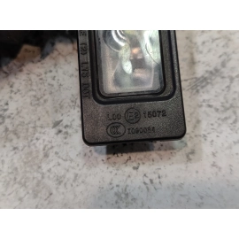 2018-2024 VOLKSWAGEN ATLAS REAR LEFT OR RIGHT LICENSE PLATE LIGHT LAMP 1PCS OEM