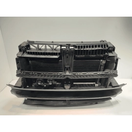 2018-20 VOLKSWAGEN ATLAS 3.6 L RADIATOR CONDENSOR & FAN SHROUD REINFORCEMENT OEM