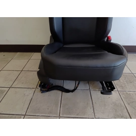2019-2020 VOLKSWAGEN ATLAS FRONT RIGHT PASSENGER SIDE SEAT BLACK OEM 2019-2020 VOLKSWAGEN ATLAS FRONT RIGHT PASSENGER SIDE SEAT BLACK OEM