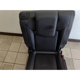 2018-2020 VOLKSWAGEN ATLAS REAR RIGHT SIDE 3RD ROW SEAT CUSHION OEM 2018-2020 VOLKSWAGEN ATLAS REAR RIGHT SIDE 3RD ROW SEAT CUSHION OEM
