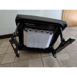 2018-2020 VOLKSWAGEN ATLAS REAR RIGHT SIDE 3RD ROW SEAT CUSHION OEM 2018-2020 VOLKSWAGEN ATLAS REAR RIGHT SIDE 3RD ROW SEAT CUSHION OEM