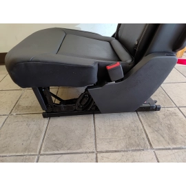 2018-2020 VOLKSWAGEN ATLAS REAR 2ND ROW PASSENGER SIDE SEAT CUSHION BLACK OEM 2018-2020 VOLKSWAGEN ATLAS REAR 2ND ROW PASSENGER SIDE SEAT CUSHION BLACK OEM