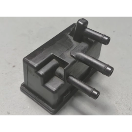 HONDA PILOT REAR AXLE DIFFERENTIAL CARRIER BREATHER TUBE HOSE BOX OEM 2016-2021 HONDA PILOT REAR AXLE DIFFERENTIAL CARRIER BREATHER TUBE HOSE BOX OEM 2016-2021