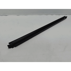 FORD EXPLORER 11-19 FRONT PASSENGER DOOR WINDOW INNER BELT WEATHERSTRIP SEAL OEM FORD EXPLORER 11-19 FRONT PASSENGER DOOR WINDOW INNER BELT WEATHERSTRIP SEAL OEM