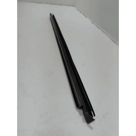 FORD EXPLORER 11-19 FRONT PASSENGER DOOR WINDOW INNER BELT WEATHERSTRIP SEAL OEM FORD EXPLORER 11-19 FRONT PASSENGER DOOR WINDOW INNER BELT WEATHERSTRIP SEAL OEM