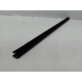 FORD EXPLORER 11-19 FRONT PASSENGER DOOR WINDOW INNER BELT WEATHERSTRIP SEAL OEM FORD EXPLORER 11-19 FRONT PASSENGER DOOR WINDOW INNER BELT WEATHERSTRIP SEAL OEM