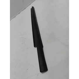 2011-2019 FORD EXPLORER REAR RIGHT PASSENGER SIDE DOOR WINDOW BELT MOLDING OEM 2011-2019 FORD EXPLORER REAR RIGHT PASSENGER SIDE DOOR WINDOW BELT MOLDING OEM