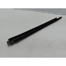 2011-2019 FORD EXPLORER REAR RIGHT PASSENGER SIDE DOOR WINDOW BELT MOLDING OEM 2011-2019 FORD EXPLORER REAR RIGHT PASSENGER SIDE DOOR WINDOW BELT MOLDING OEM