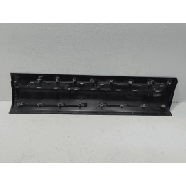 2017 - 2019 FORD EXPLORER FRONT LEFT DRIVER SIDE DOOR LOWER MOLDING OEM 2017 - 2019 FORD EXPLORER FRONT LEFT DRIVER SIDE DOOR LOWER MOLDING OEM