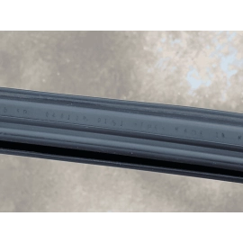 2011-19 FORD EXPLORER FRONT DRIVER DOOR GLASS RUN CHANNEL WEATHERSTRIP SEAL OEM 2011-19 FORD EXPLORER FRONT DRIVER DOOR GLASS RUN CHANNEL WEATHERSTRIP SEAL OEM