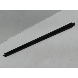 2011-19 FORD EXPLORER FRONT DRIVER DOOR WINDOW INNER BELT WEATHERSTRIP SEAL OEM 2011-19 FORD EXPLORER FRONT DRIVER DOOR WINDOW INNER BELT WEATHERSTRIP SEAL OEM