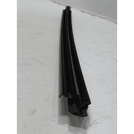 2011-2019 FORD EXPLORER FRONT LEFT DRIVER SIDE DOOR WINDOW BELT MOLDING OEM 2011-2019 FORD EXPLORER FRONT LEFT DRIVER SIDE DOOR WINDOW BELT MOLDING OEM