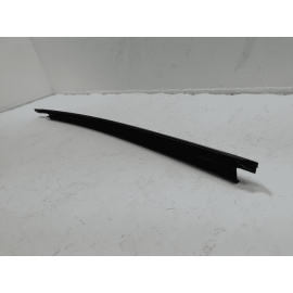 2011-2019 FORD EXPLORER FRONT LEFT DRIVER SIDE DOOR WINDOW BELT MOLDING OEM