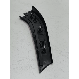 2016-2019 FORD EXPLORER REAR PASSENGER DOOR WINDOW FRAME COVER MOLDING PANEL OEM 2016-2019 FORD EXPLORER REAR PASSENGER DOOR WINDOW FRAME COVER MOLDING PANEL OEM