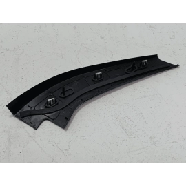 2016-2019 FORD EXPLORER REAR PASSENGER DOOR WINDOW FRAME COVER MOLDING PANEL OEM 2016-2019 FORD EXPLORER REAR PASSENGER DOOR WINDOW FRAME COVER MOLDING PANEL OEM