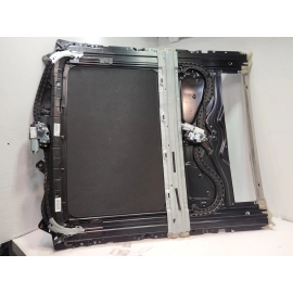 2018-2023 BMW 530 eX Sunroof Moonroof Window Assembly OEM