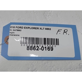 FORD EXPLORER 2016 - 2019 FRONT RIGHT PASSENGER SIDE DOOR CORNER TRIM COVER  OEM FORD EXPLORER 2016 - 2019 FRONT RIGHT PASSENGER SIDE DOOR CORNER TRIM COVER  OEM