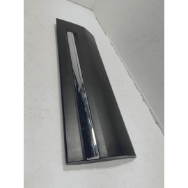 FORD EXPLORER REAR LEFT DRIVER SIDE DOOR LOWER MOLDING 2017 - 2019 OEM FORD EXPLORER REAR LEFT DRIVER SIDE DOOR LOWER MOLDING 2017 - 2019 OEM