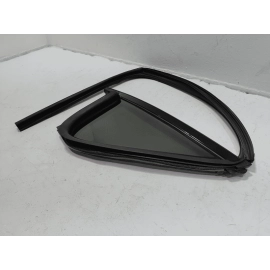 2011-2019 FORD EXPLORER REAR DRIVER DOOR QUARTER WINDOW GLASS SEAL  OEM 2011-2019 FORD EXPLORER REAR DRIVER DOOR QUARTER WINDOW GLASS SEAL  OEM