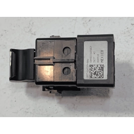 FORD EXPLORER 2016 - 2019 REAR LEFT OR RIGHT SIDE DOOR CONTROL WINDOW SWITCH OEM FORD EXPLORER 2016 - 2019 REAR LEFT OR RIGHT SIDE DOOR CONTROL WINDOW SWITCH OEM