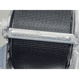 16-19 FORD EXPLORER REAR 3RD ROW PASSENGER SIDE SEAT BELT SEATBELT RETRACTOR OEM 16-19 FORD EXPLORER REAR 3RD ROW PASSENGER SIDE SEAT BELT SEATBELT RETRACTOR OEM