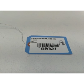 2018-2020 Volkswagen Atlas Front Left Driver Fender Wheel Molding OEM 2018-2020 Volkswagen Atlas Front Left Driver Fender Wheel Molding OEM