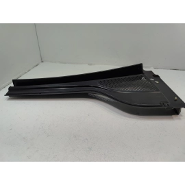 2018-2020 Volkswagen Atlas Windshield Right Side Wiper Cowl Panel Grille OEM